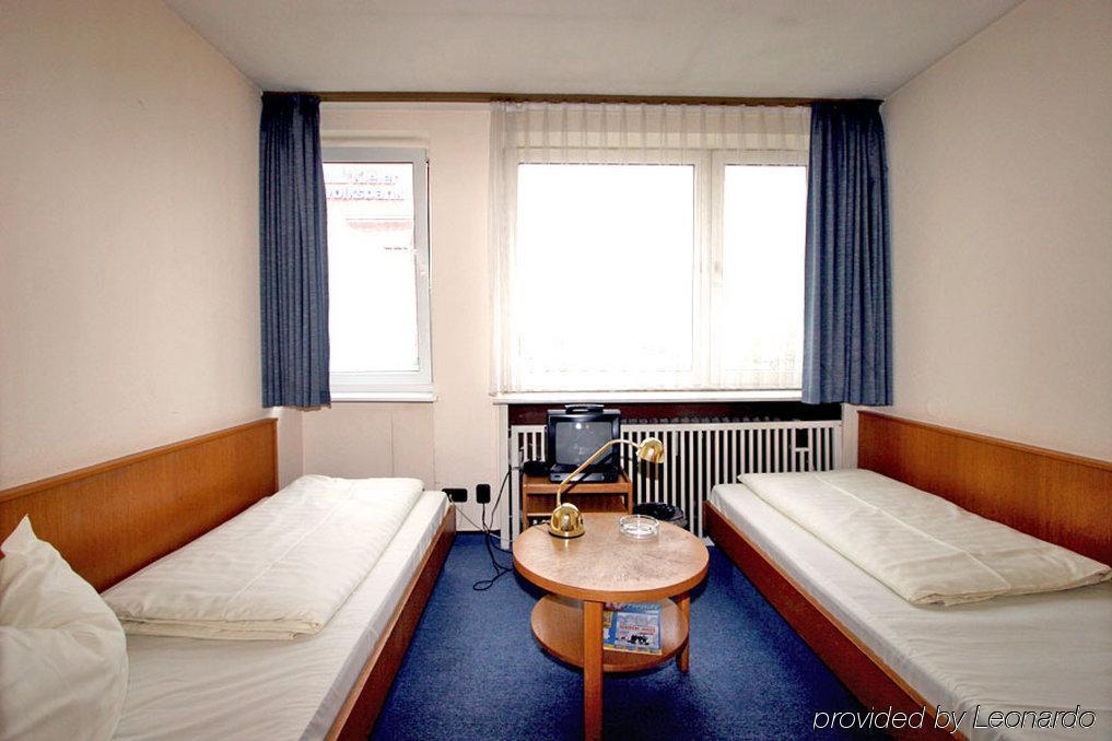 Hotel Ostseehalle Kiel By Premiere Classe Bagian luar foto
