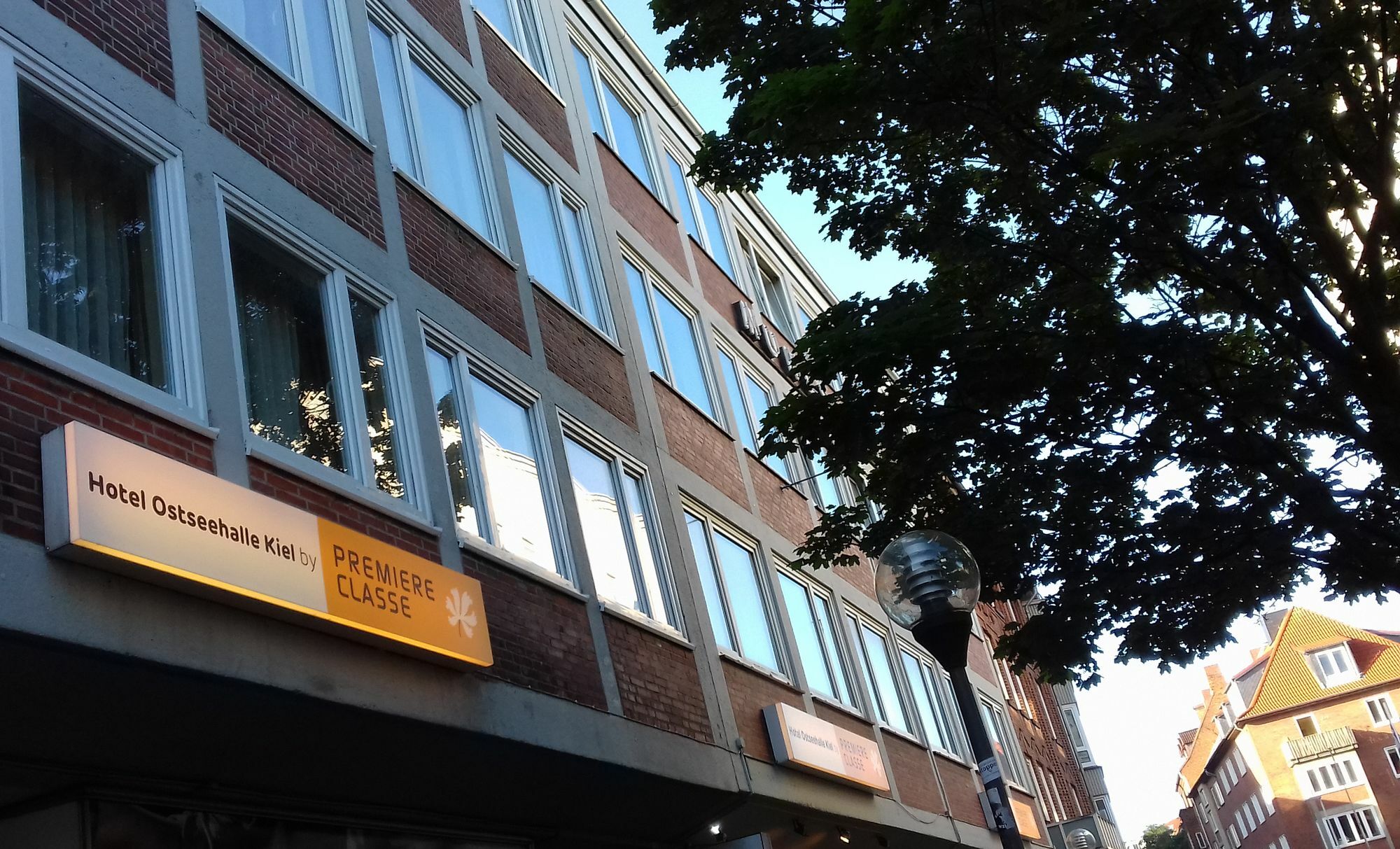 Hotel Ostseehalle Kiel By Premiere Classe Bagian luar foto